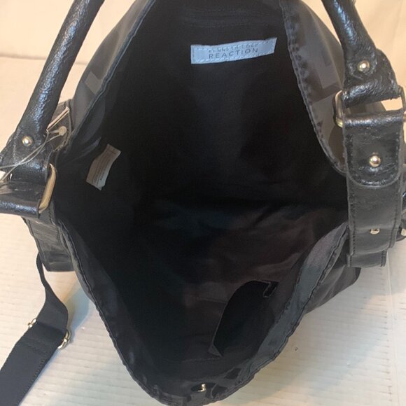Kenneth Cole Reaction Black Tot Purse Bag Crossbody Removable Strap NWT - Picture 5 of 9